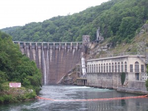 This is the dam that appeared in the movie "The Fugitive"